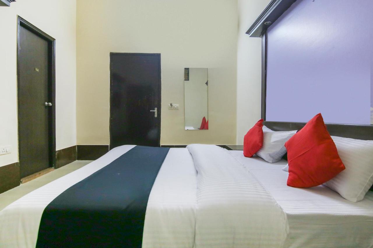 Capital O 68148 Hotel Shree Jee Palace Ghaziabad Dış mekan fotoğraf