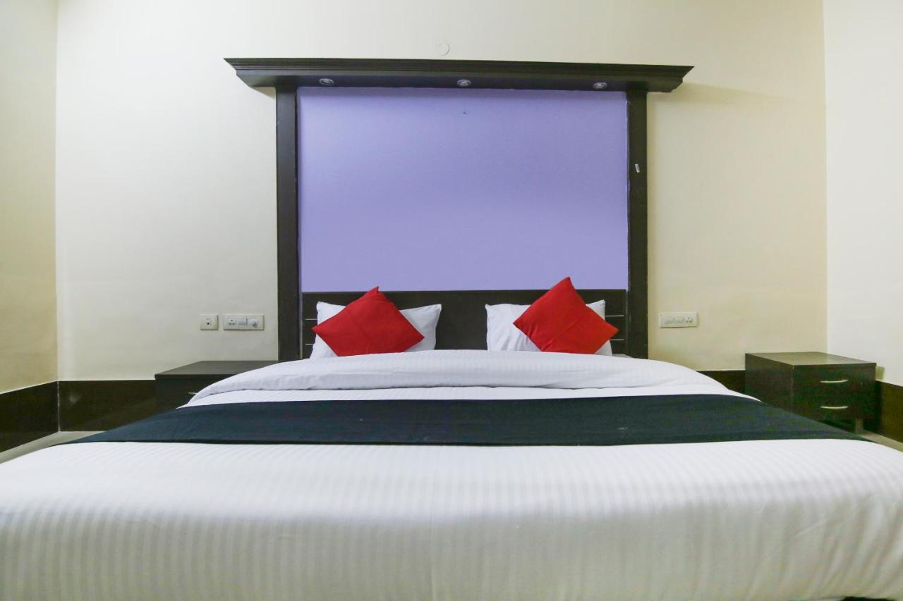 Capital O 68148 Hotel Shree Jee Palace Ghaziabad Dış mekan fotoğraf