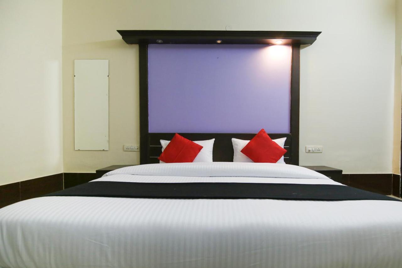 Capital O 68148 Hotel Shree Jee Palace Ghaziabad Dış mekan fotoğraf