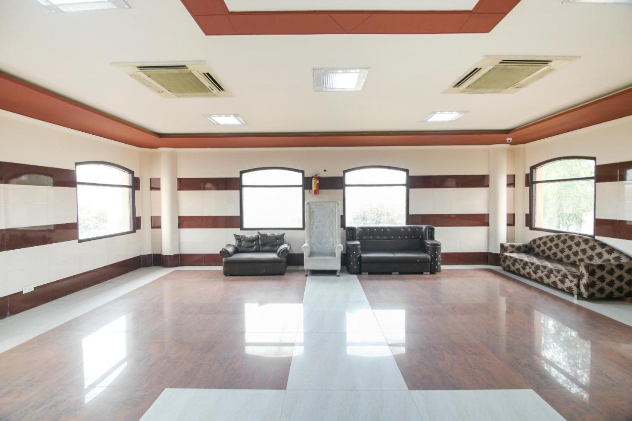 Capital O 68148 Hotel Shree Jee Palace Ghaziabad Dış mekan fotoğraf