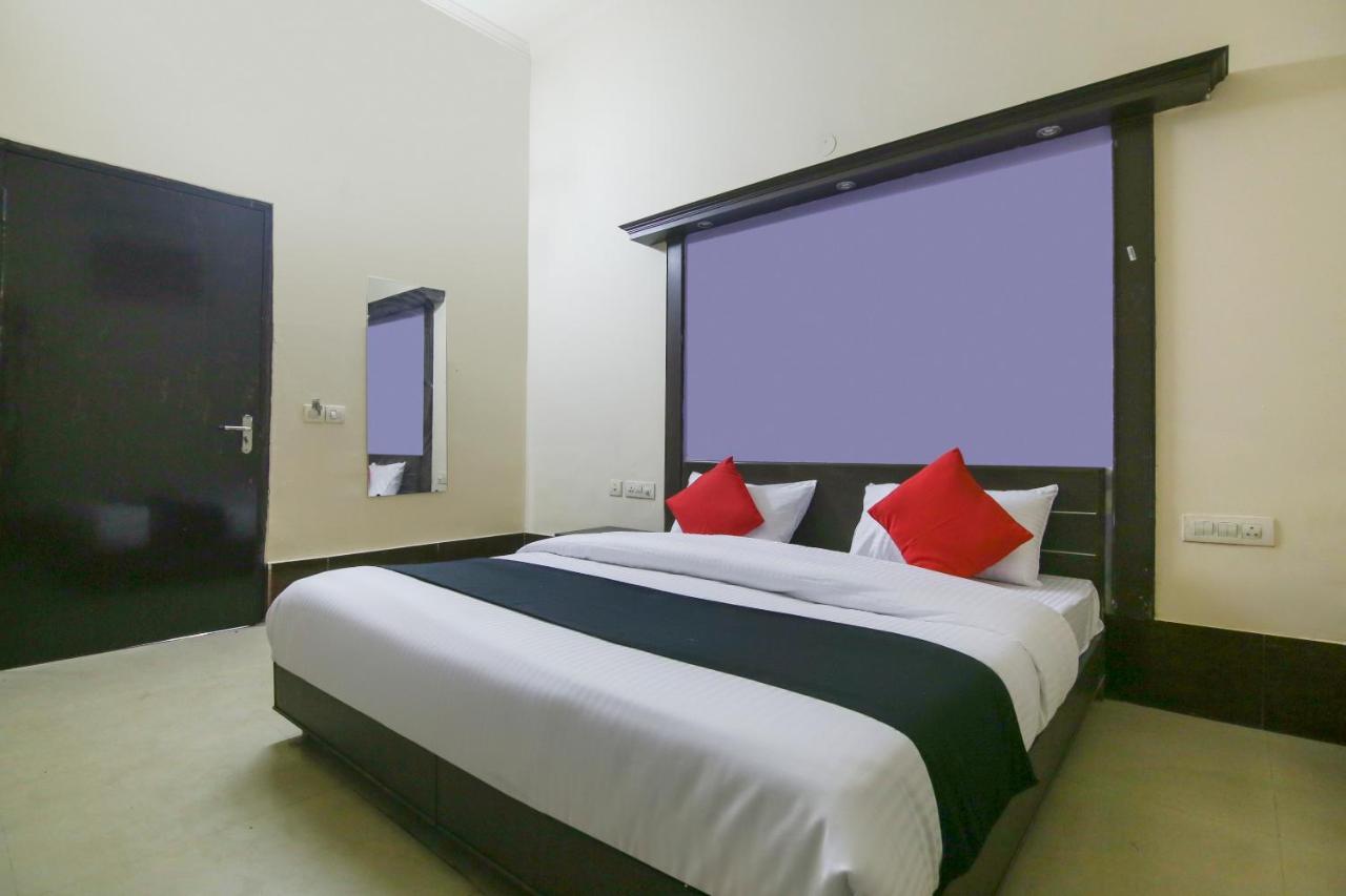 Capital O 68148 Hotel Shree Jee Palace Ghaziabad Dış mekan fotoğraf
